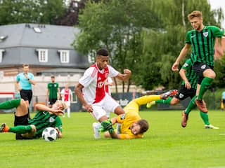 Ajax verliest in oefenduel van Derde Bundesliga-club Preussen Münster