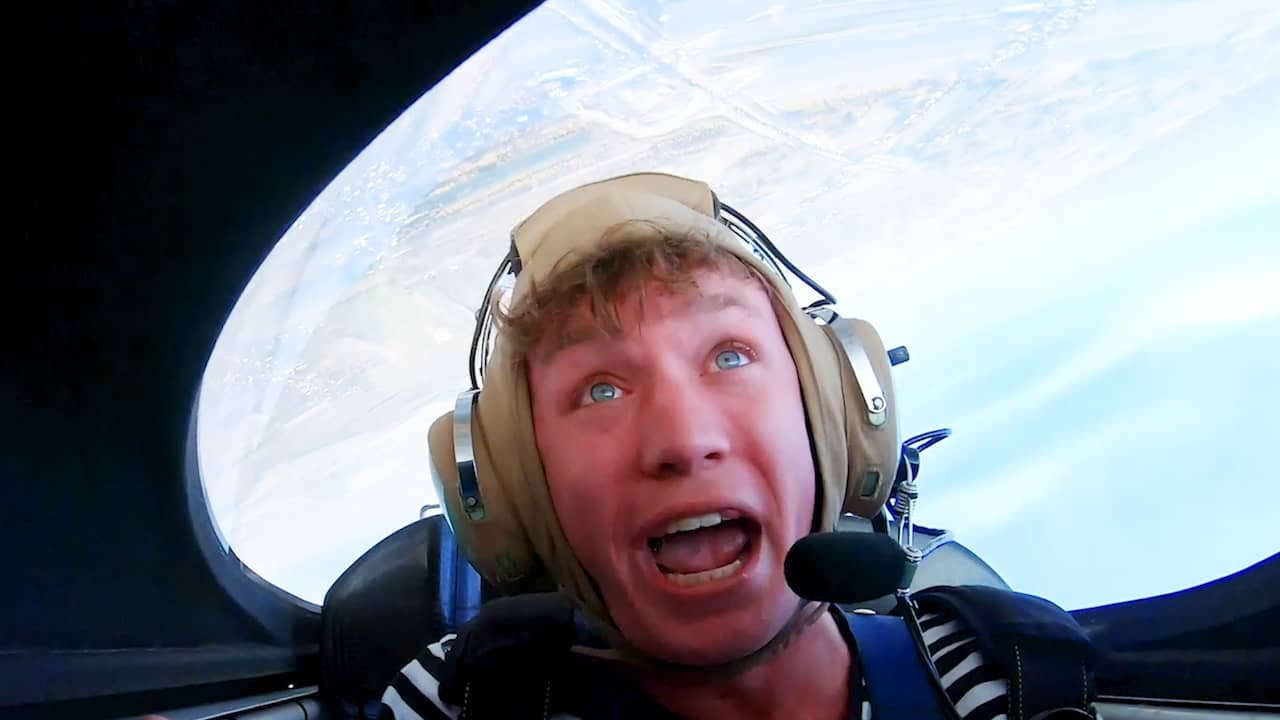 Govert Sweep in een stuntvliegtuig: 'Area 51 was het niet waard'