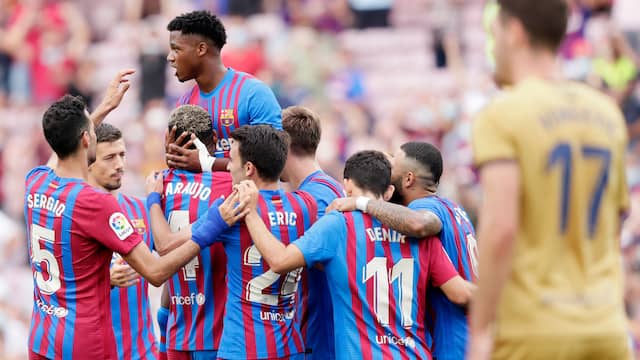 Vreugde bij FC Barcelona na de 3-0 van Ansu Fati.
