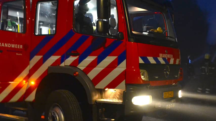 Weer grote brand in kippenstal in Midden-Limburg, 12.000 kippen omgekomen