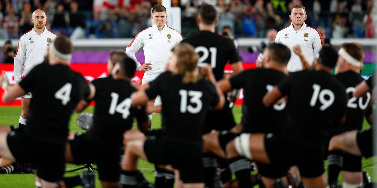 Boete Engelse rugbyers voor passeren middenlijn bij haka Nieuw-Zeeland
