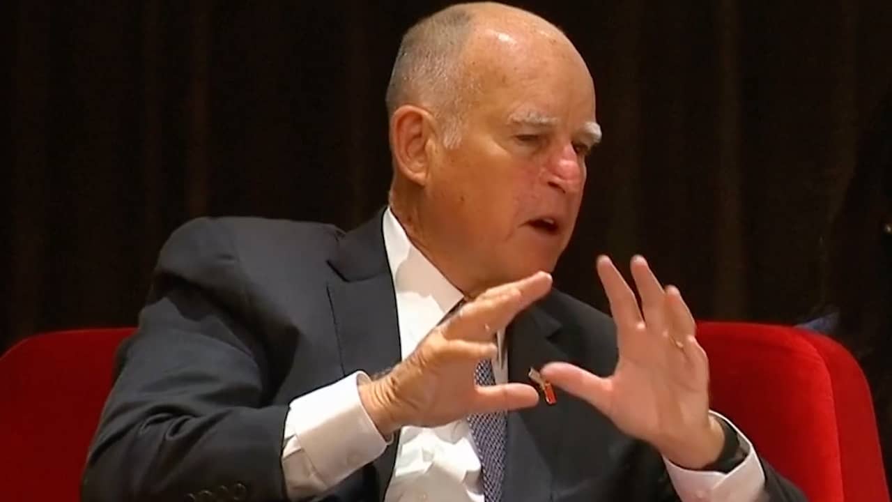 Beeld uit video: Gouverneur Californië: 'Klimaatverandering verwoestender dan fascisme'