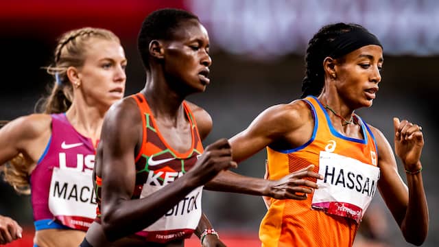 Sifan Hassan in actie in de halve finales van de 1.500 meter.