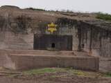 Bunkers in Koudekerke beklad met Jodensterren met het woord covid erop