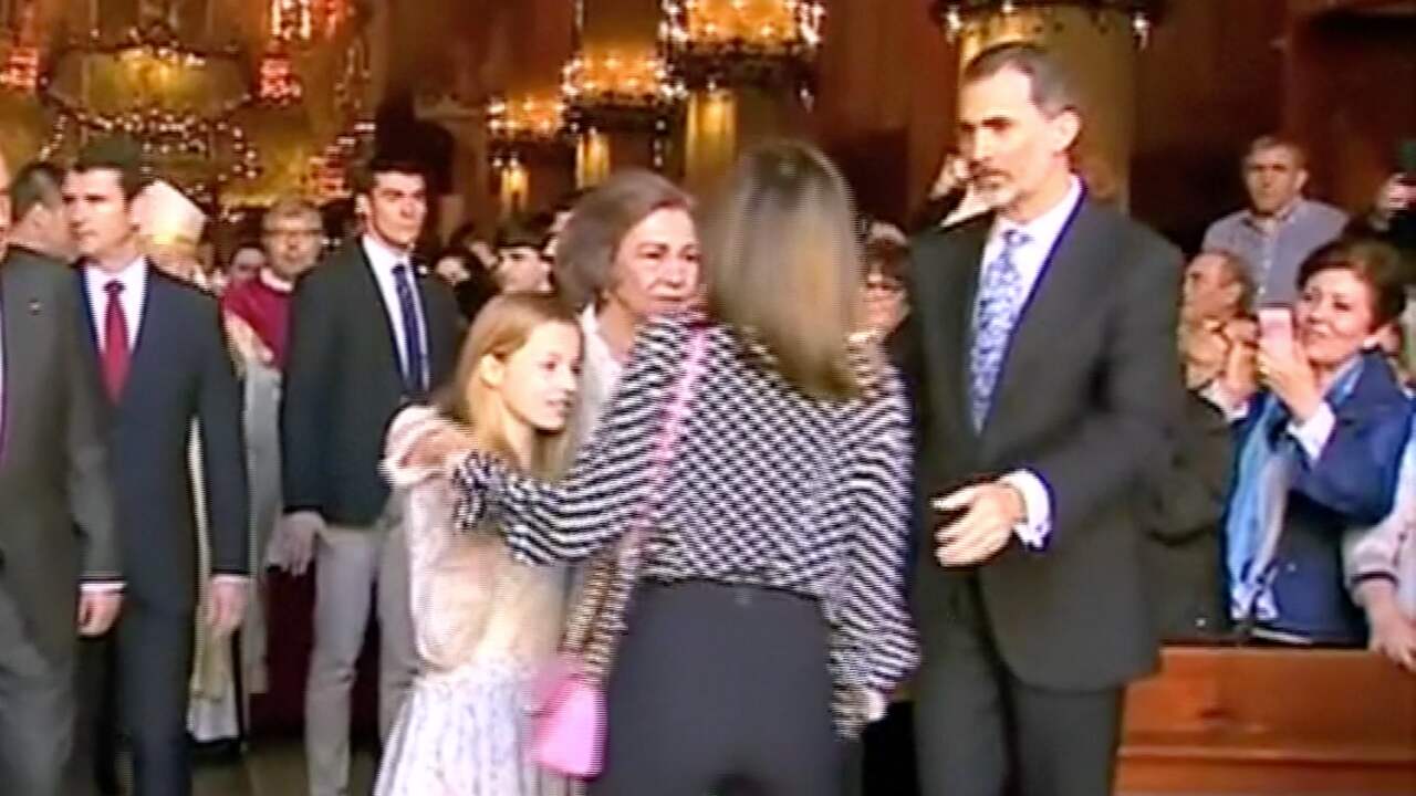Beeld uit video: Spanning loopt op tussen Spaanse koninginnen op Mallorca
