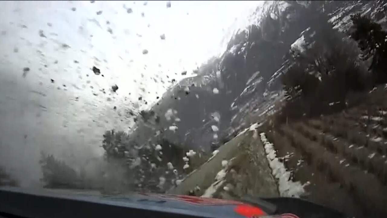 Wereldkampioen Tänak crasht in Alpen tijdens Monte Carlo Rally