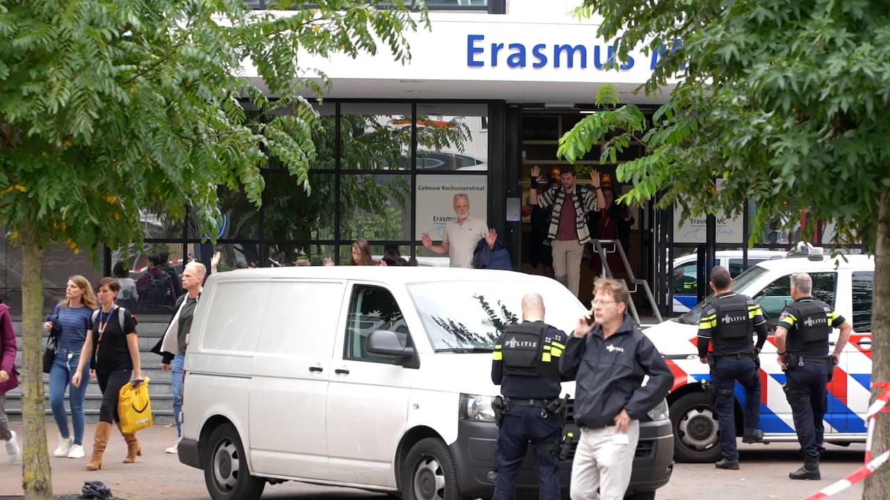 Arrestatieteams Trekken Erasmus MC Binnen Na Schietpartij In Leslokaal ...