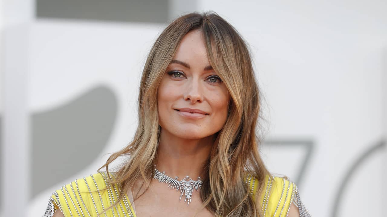 Olivia Wilde refuses to reply to rumors of tensions on the set of the movie Film and Sequence