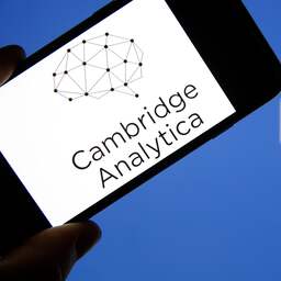 Toezichthouder: Cambridge Analytica heeft gebruikers ernstig misleid