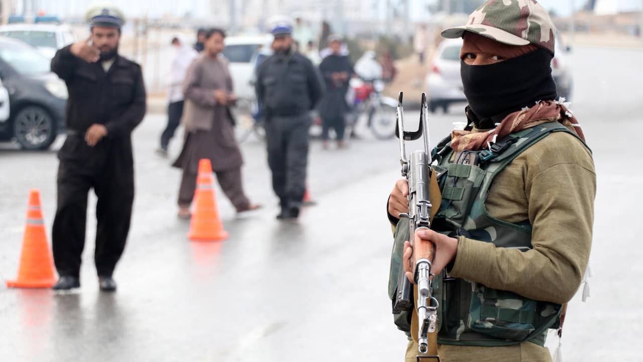 Penguasa Taliban tewas dalam ledakan kantor |  di luar