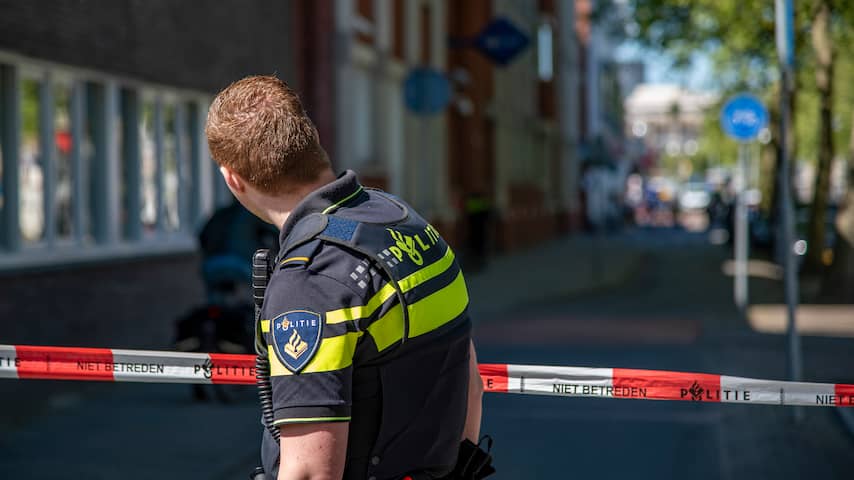 Harddrugs en tas vol wapens aangetroffen bij doorzoeking woning Oosterhout