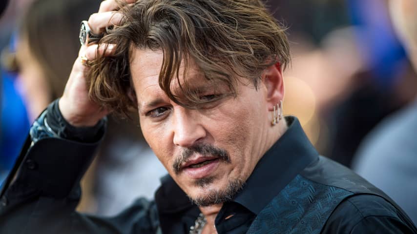 Wat is er toch met Johnny Depp aan de hand?