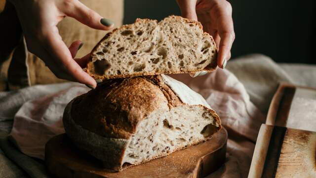 Gaten in je brood: fout of juist de bedoeling?