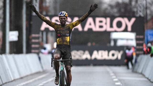 Wout van Aert was een klasse apart in Dendermonde.