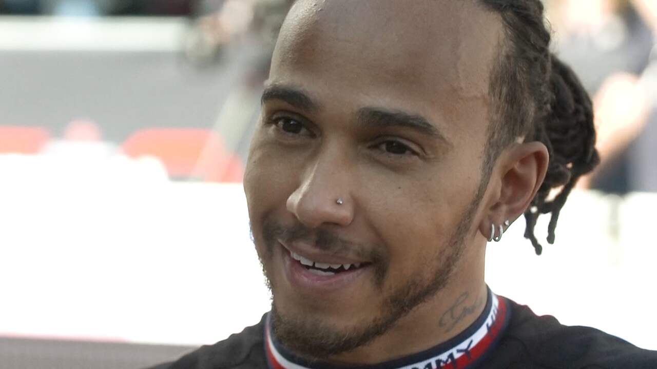 Beeld uit video: Hamilton: 'Als Pérez aan het drukken is, weet je dat de auto snel is'