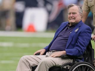 Oud-president Bush (92) weer ontslagen uit ziekenhuis