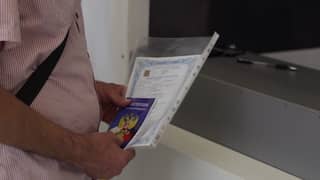 Oekraïners in Donetsk vragen Russisch paspoort aan in nieuw kantoor