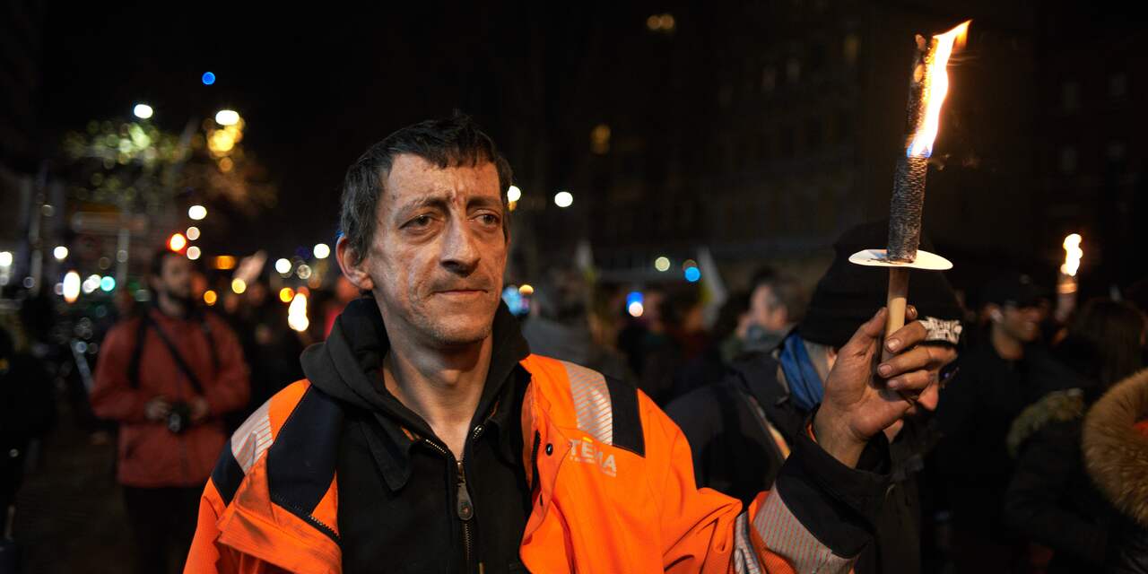 Franse premier past plan voor verhogen pensioenleeftijd aan na protesten