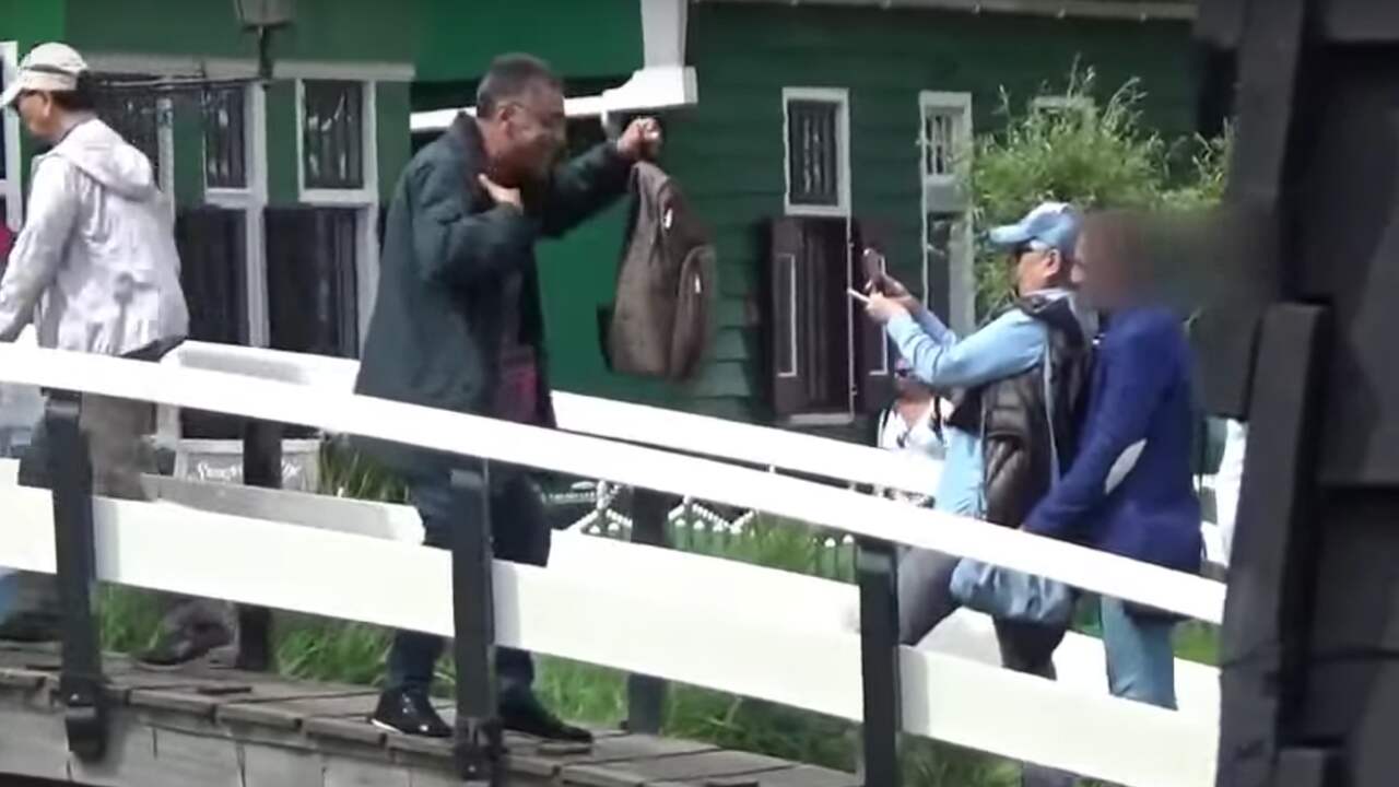 Jaime van Gastel spot de fototruc bij de Zaanse Schans