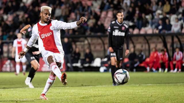 Danilo vertolkte met twee doelpunten en een assist een hoofdrol bij Jong Ajax.