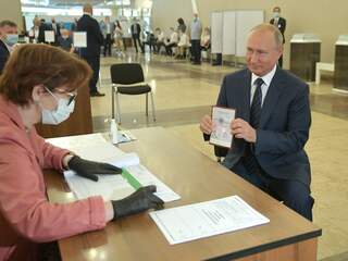 Russen stemmen vóór hervormingen: Poetin kan tot 2036 aan macht blijven