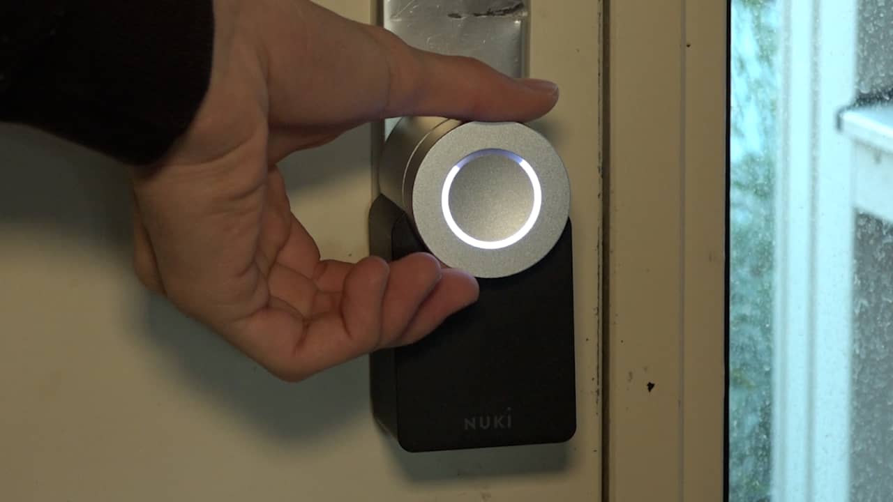 Review Why This Smart Front Door Lock Is Not Very Safe