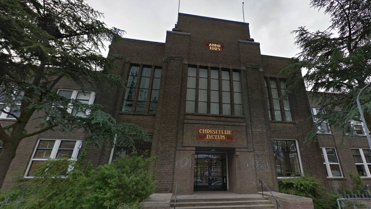 Leerlinge van Eerste Christelijk Lyceum in Haarlem besmet met coronavirus