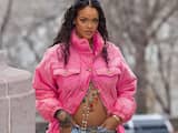 Hoe de zwangere Rihanna met haar blote buik statements maakt