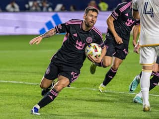 Messi en Alba redden Inter Miami in blessuretijd met prachtig samenspel