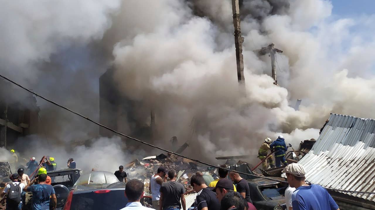 Beeld uit video: Grote explosies in winkelcentrum in Armenië