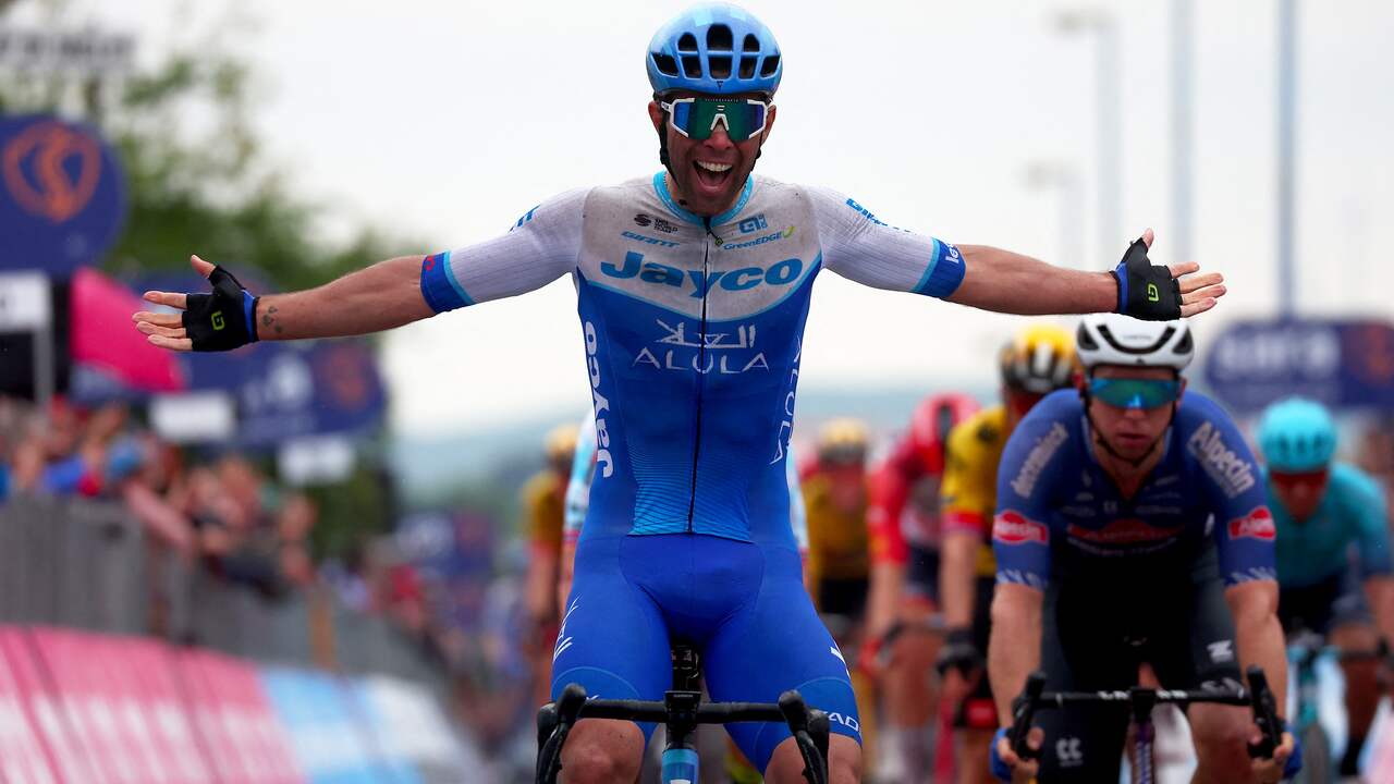 Matthews vince la tappa del Giro con un finale difficile, Evenepoel è secondo davanti a Roglic |  Bicicletta