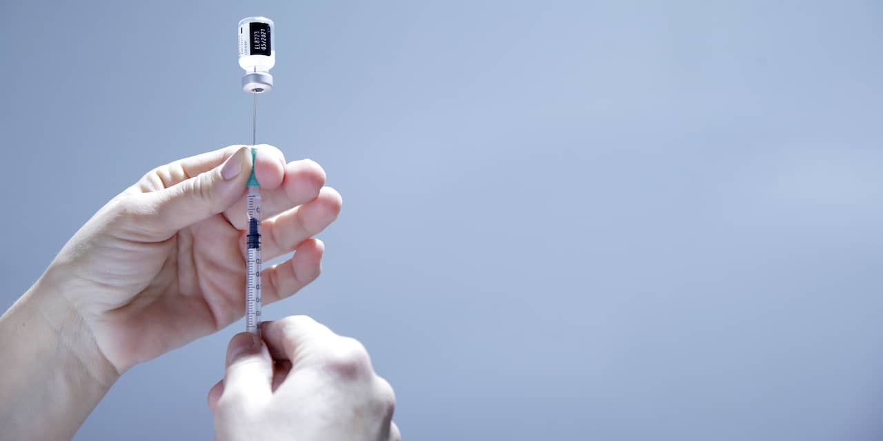 GGD vaccineert sinds maandag ook op Groningse ijsbaan Kardinge