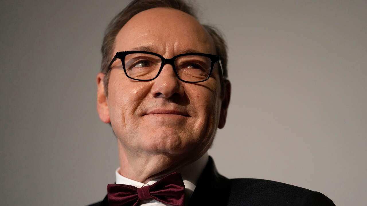 Beeld uit video: Spacey krijgt oeuvreprijs in Italië en speecht: 'Jullie hebben ballen'