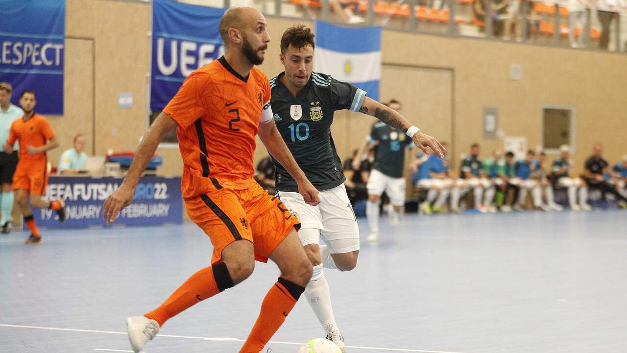 Het EK zaalvoetbal in Nederland zal zonder publiek van start gaan.
