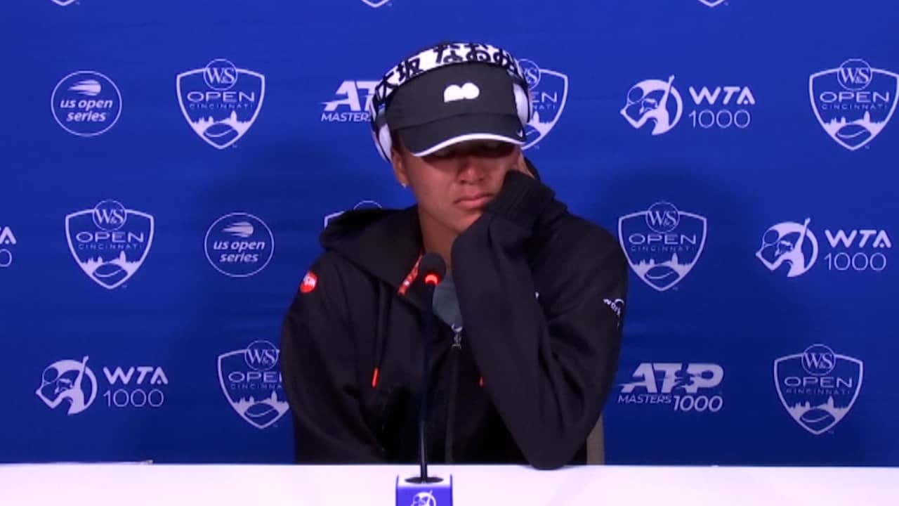 Osaka onderbreekt eerste persconferentie sinds mediaboycot in tranen