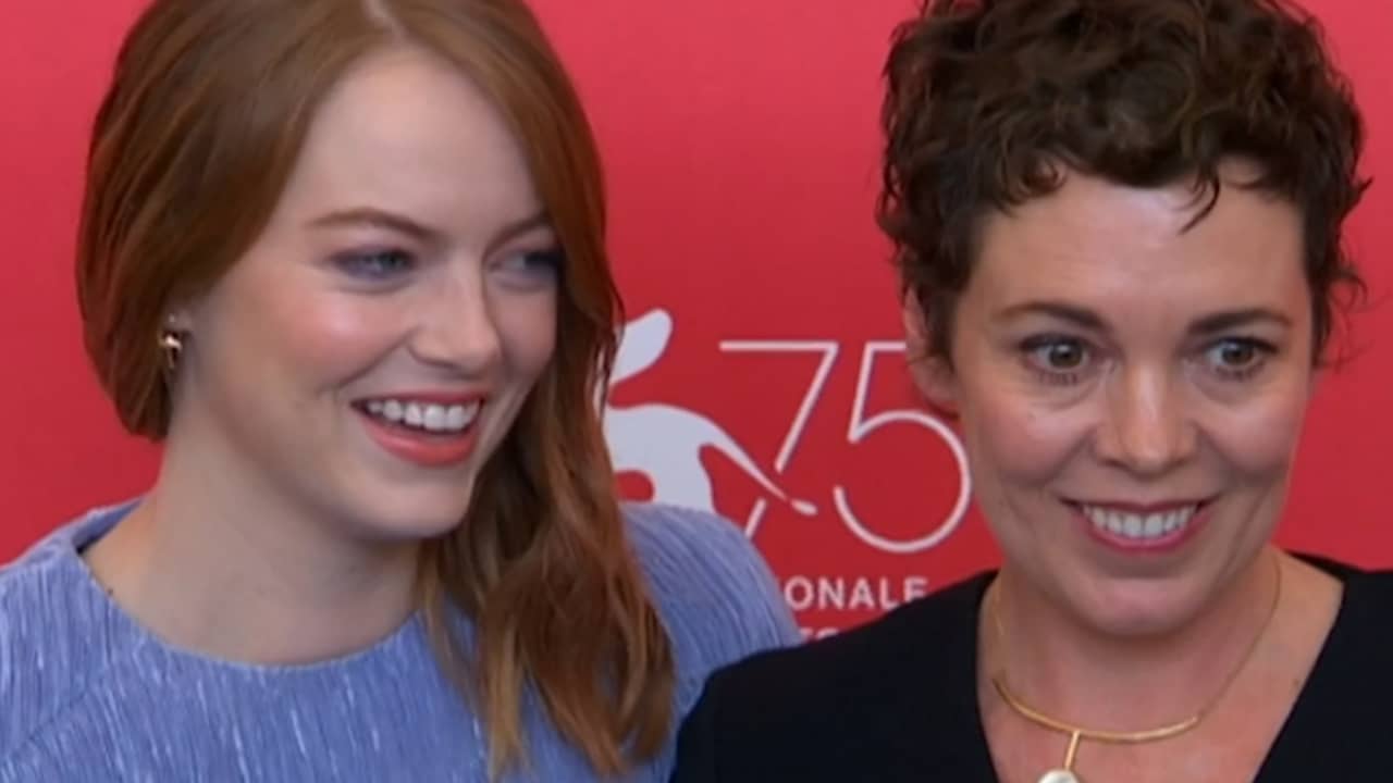 Beeld uit video: Olivia Colman over nieuwe film: 'Seks met Emma Stone is leuk'