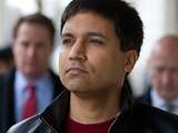 British trader Navinder Singh Sarao (C) leaves Westminster Magistrates Court in central London on March 23, 2016. A British judge on Wednesday ruled that a British financial trader accused of manipulating markets and causing the 2010 "Flash Crash" in US stocks can be extradited to face trial in the United States.