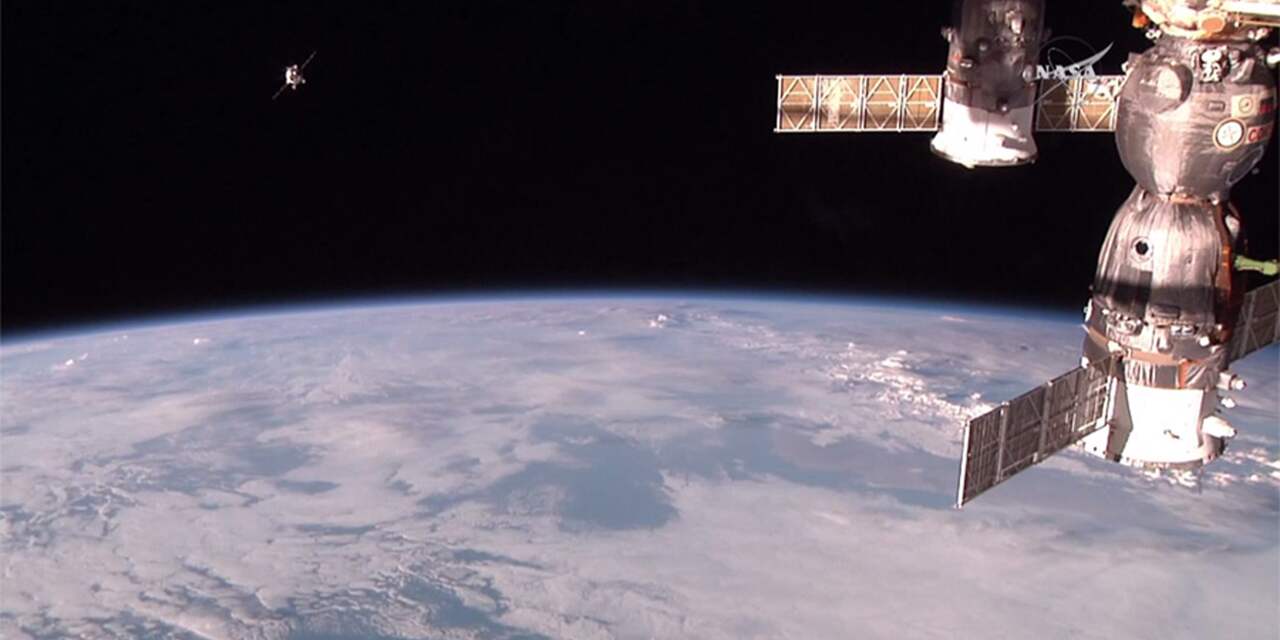 Druk in ruimtestation ISS licht weggevallen door gaatje in wand