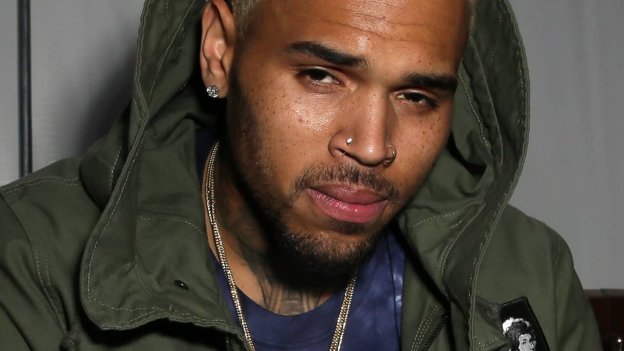 Chris Brown opent charmeoffensief op ex | Achterklap | NU.nl