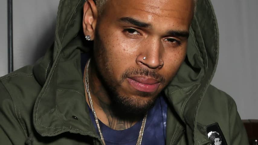 Vrijgelaten Chris Brown ontkent verkrachting vrouw in Parijs