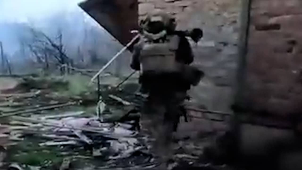 Beeld uit video: Oekraïense troepen weren Russen met raketwerper bij Bakhmut