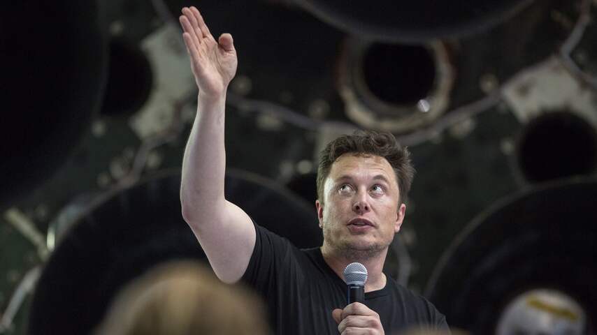 Elon Musk, Tesla, 