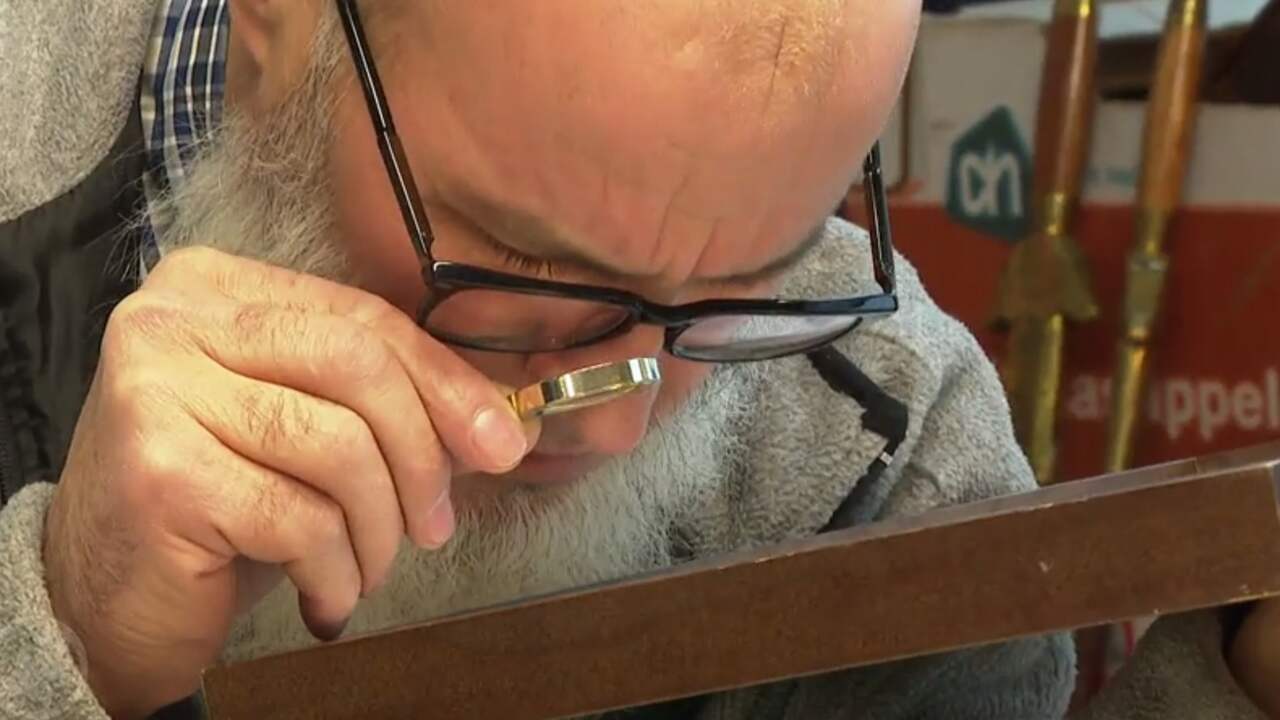 Beeld uit video: Twijfelachtige 'Mondriaan’ levert 8000 euro op