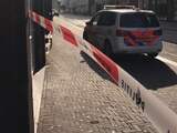 Donderdag 23 augustus: De politie heeft de omgeving van de Amstelstraat in Amsterdam, nabij het Rembrandtplein, afgezet nadat daar een handgranaat is aangetroffen. 
