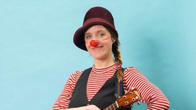 Marieke van Nielen in haar rol als CliniClown Silly.