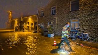 Geul overstroomt in Zuid-Limburg door regenval