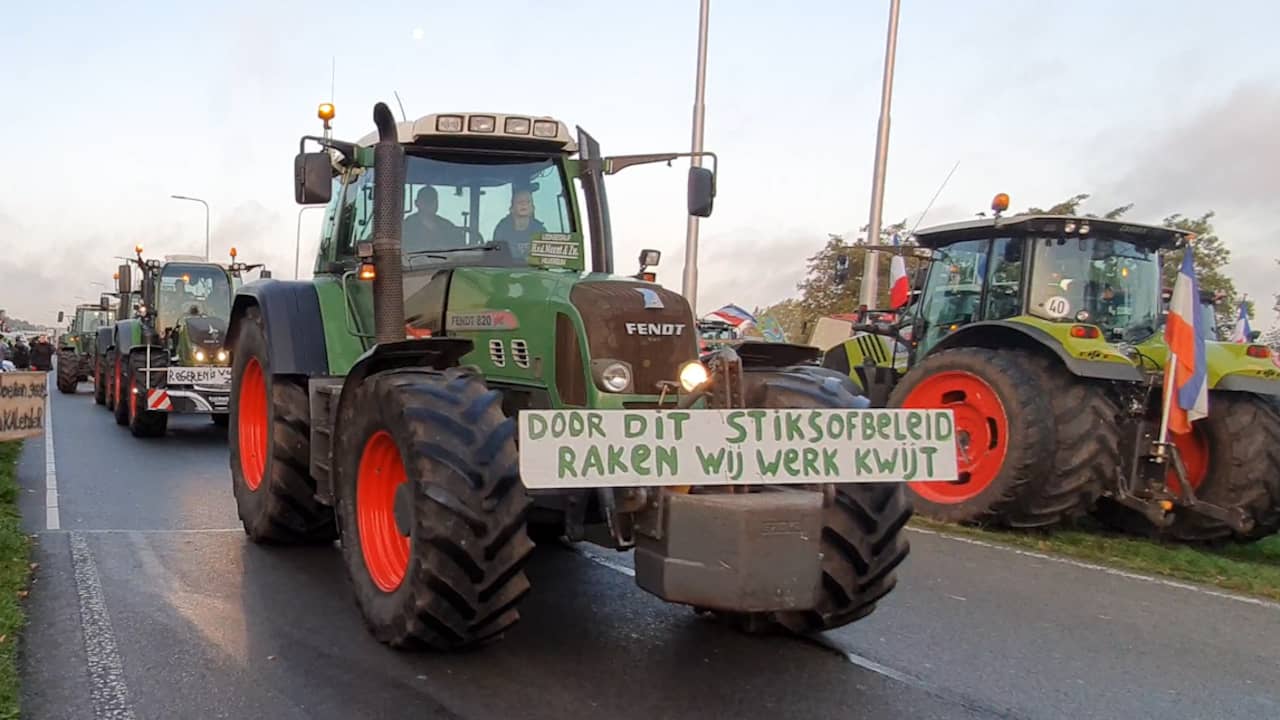 Demonstrerende boeren verzamelen zich in De Bilt