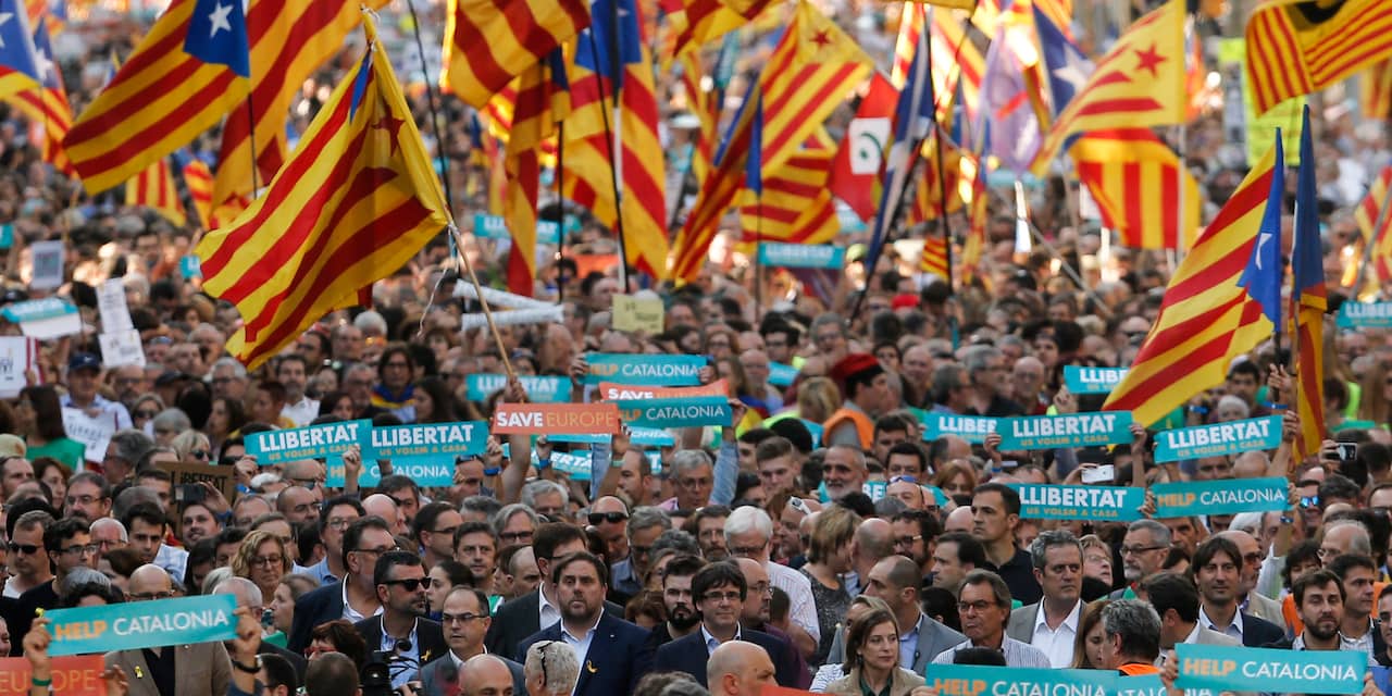 Spaanse premier wil bestuurders Catalonië ontslaan