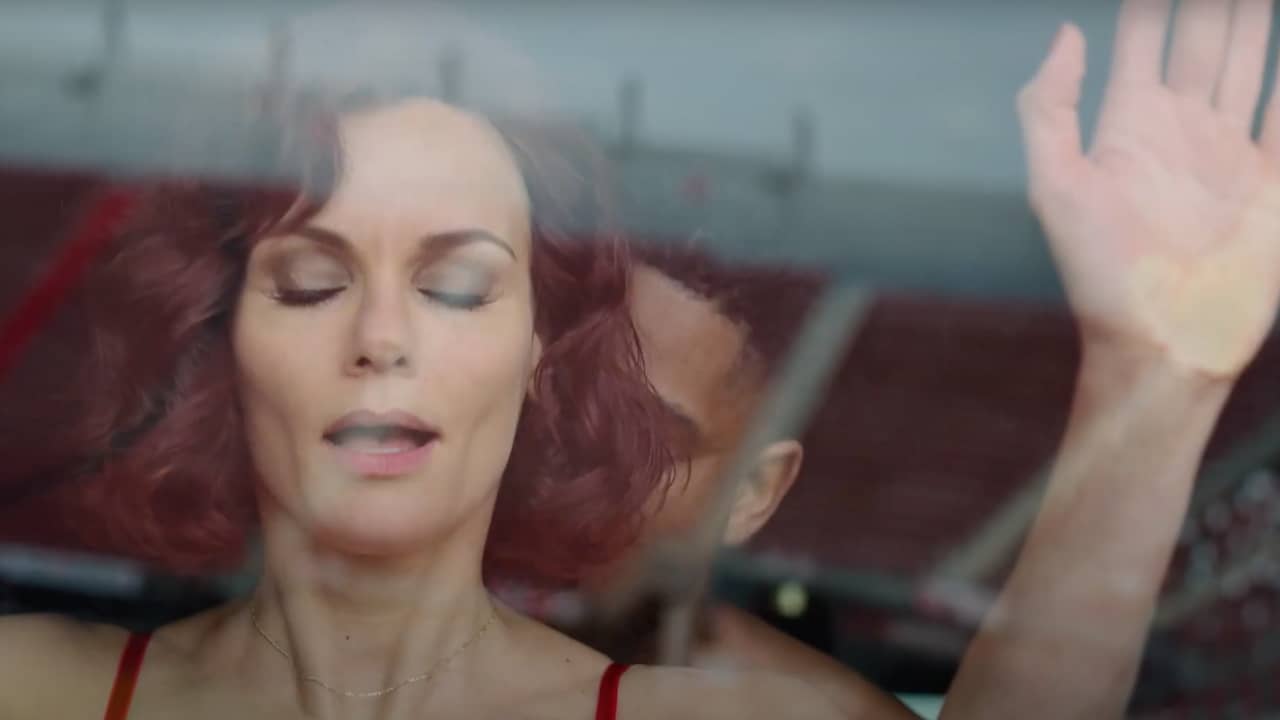 Angela Schijf over Meisje van Plezier