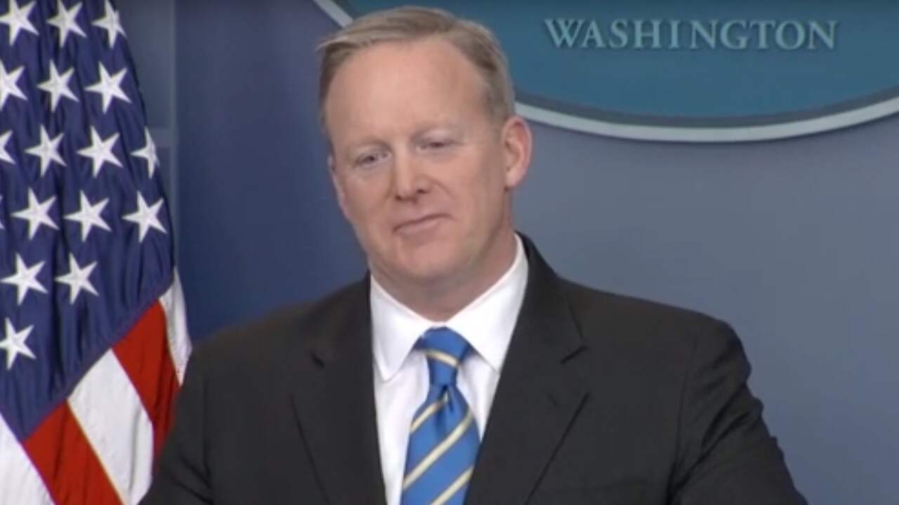 Perschef Trump herhaalt niet-onderbouwde claim over stemfraude